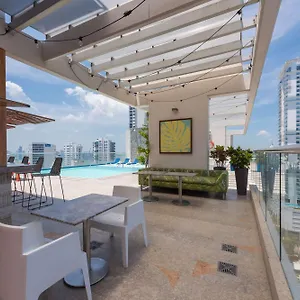 **** Hotel Hampton By Hilton Colômbia